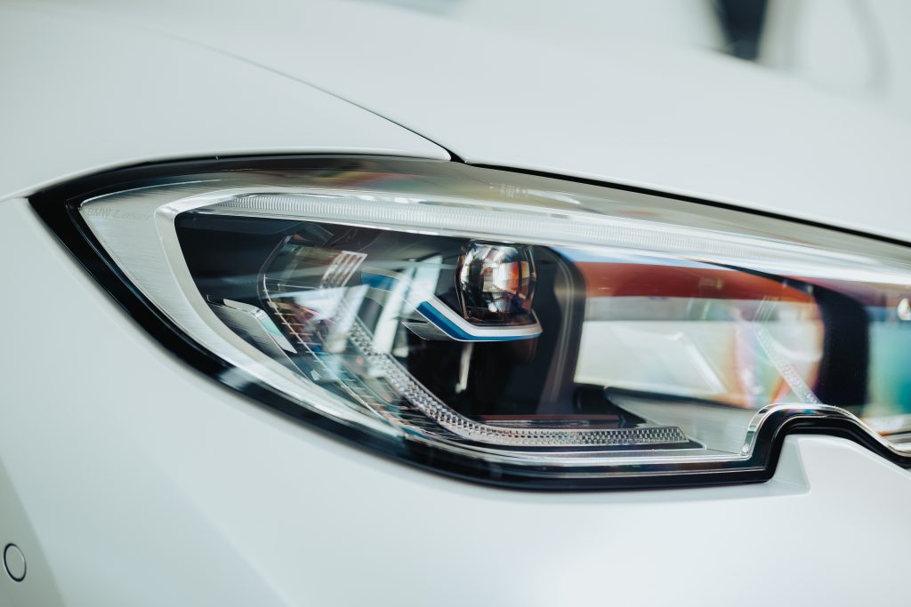 Invest and Drive headlight - Bondora
