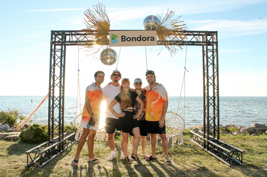 Einer unserer wichtigsten Werte bei Bondora: ein einziges großes Team.
